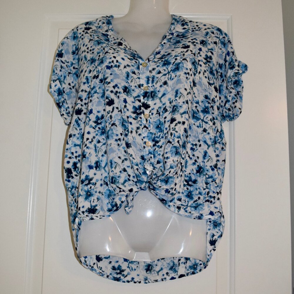 3 for 30 ~ Lucky Brand Rayon Button Down Top Blue Watercolour Floral S